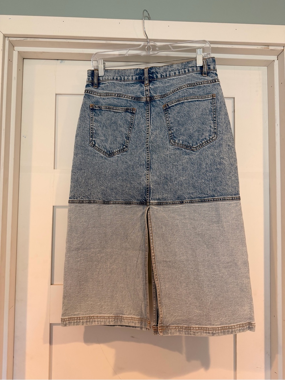 NWOT Habitual Two-Tone Denim Skirt in Blue and Light Blue - Picture 3 of 7